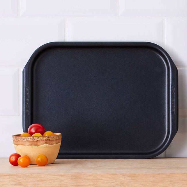 Le Creuset Ovenware Tray 35cm image number 6